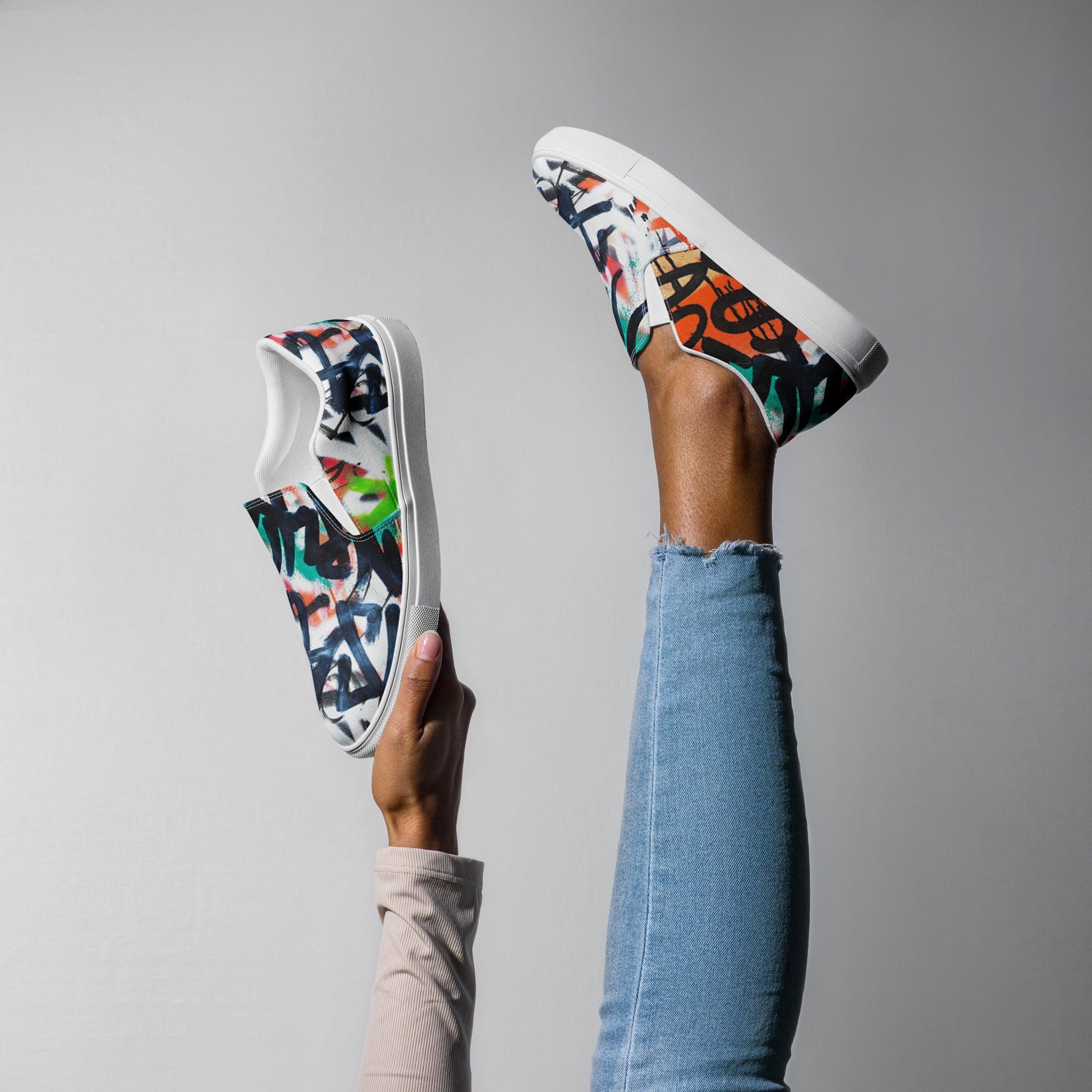 URBAN GRAFFITI Women’s Slip - on Canvas Shoes - BONOTEE